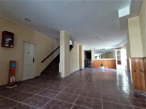 Calle 22 100, Piso PB