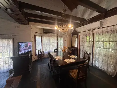 Casa 5 ambientes con 3 baños