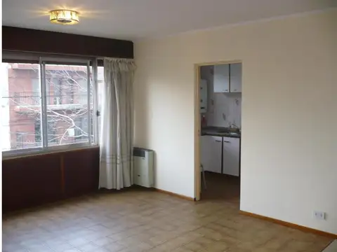 SAN CRISTOBAL 3 AMB  AMPLIOS, AL FRENTE