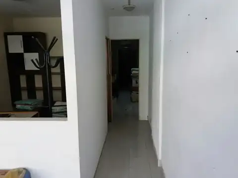 Venta Local En La Lucila Mendoza Al 4600
