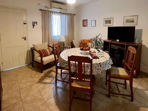 DPTO DE 2 DORMITORIOS EN BARRIO CANDIOTI SUR