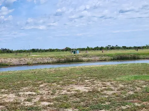 VENTA LOTE PUERTOS BARRIO AMARRAS AL AGUA