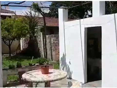 Casa en Venta con 1 cochera
