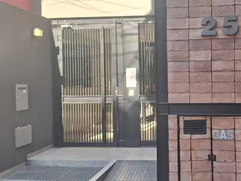 Muy buen departamento en Planta Baja