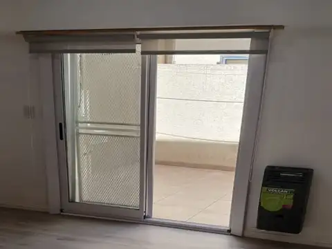 Depto Tipo Casa en Venta en Villa Pueyrredón, USD 109.000