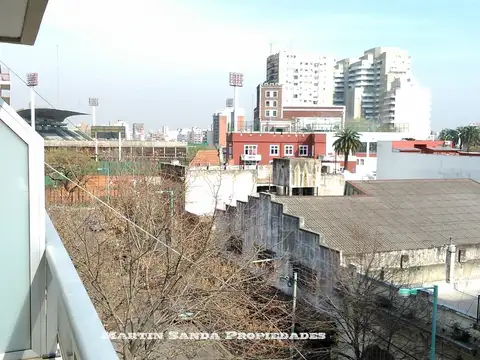 Departamento en Alquiler en Primera Junta, $ 550.000