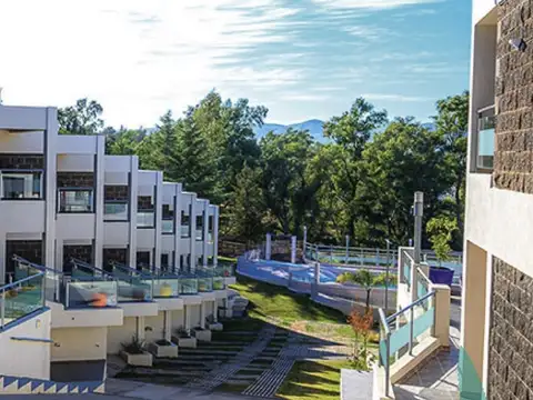 Hotel en Venta en Villa Del Lago, USD 1.800.000