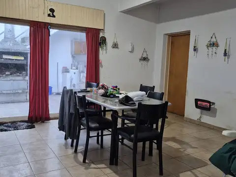 ALMIRANTE BROWN 1200, Piso Pb