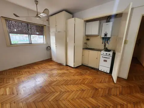 Departamento en Venta en Parque Chacabuco, USD 35.000