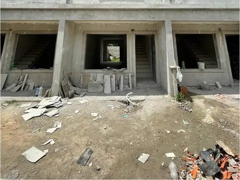 Depto Tipo Casa 4 ambientes con 1 baño