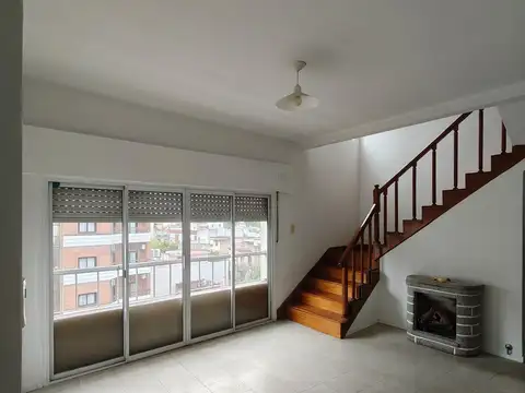 Departamento 5 ambientes con 2 baños