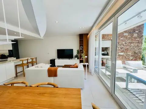 Departamento 4 ambientes con 3 baños