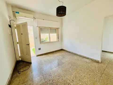 Depto Tipo Casa en Venta de 2 ambientes