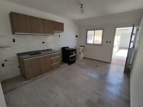 Alquiler Dos Amb con Balcón en Villa Luzuriaga (Disponible octubre)
