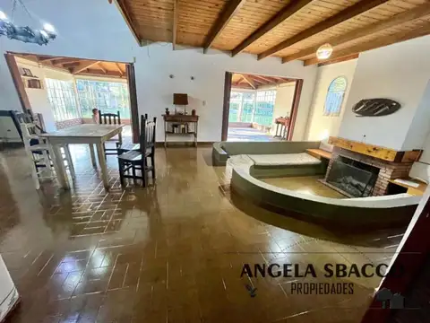 Casa en Venta con 1 cochera