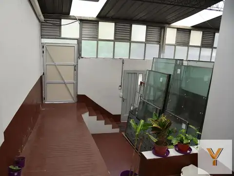 Galpon en Venta en Parque Avellaneda, USD 310.000