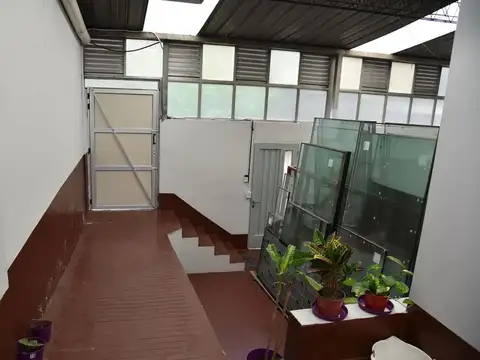 Galpon en Venta en Parque Avellaneda, USD 310.000