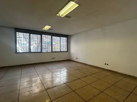 Oficina en Alquiler en Mendoza, $ 1.200.000