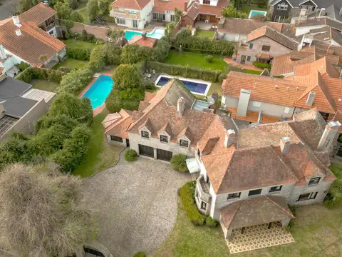 Casa en Venta de 5 dormitorios