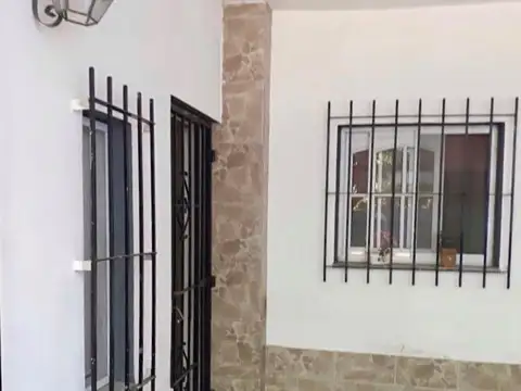 Alsina 300 , Piso PB