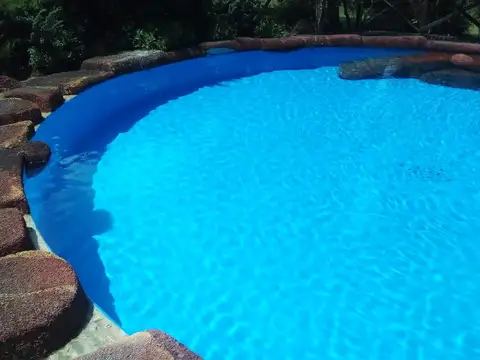 ESPECTACULAR CASA QUINTA SOBRE 2 AMPLIOS LOTES  EL PATO