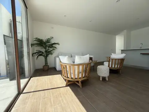 Casa en Venta en Pilar del Este - Santa Elena, USD 198.000
