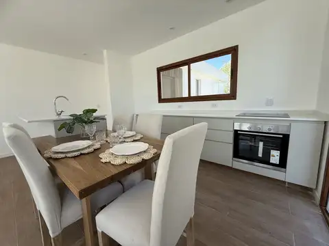 Casa en Venta con 4 cocheras