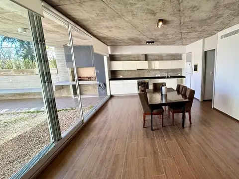 Casa en Venta en Punta Chica, USD 390.000