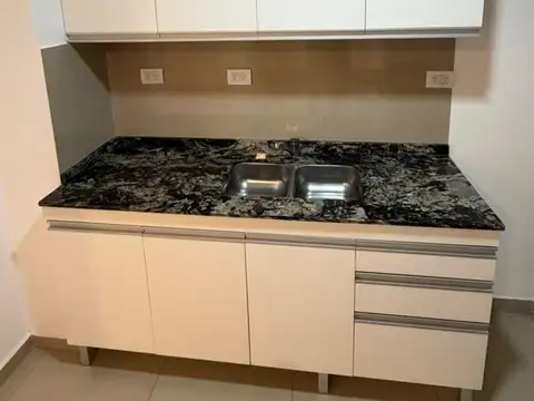 Departamento en Alquiler en Alberdi, $ 790.000