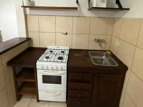 Depto Tipo Casa 2 ambientes con 1 baño