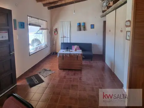 Casa 5 ambientes con 2 baños
