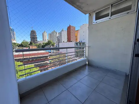 Departamento en Alquiler en Balvanera, $ 690.000