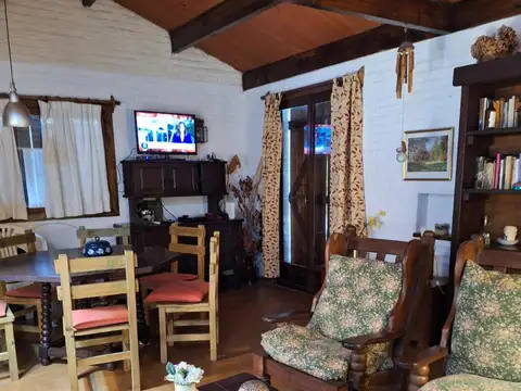 Casa en Venta en Carilo, USD 185.000