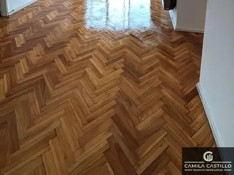 Departamento en venta 4 ambientes c/ cochera en Versalles
