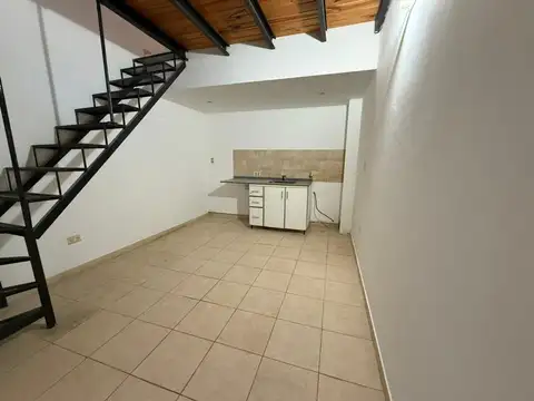 Depto Tipo Casa en Alquiler 16 años