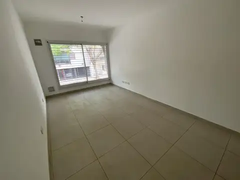Departamento en Alquiler en República De La Sexta, $ 320.000