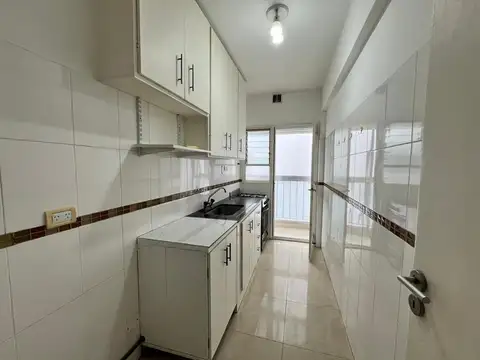 Alquiler depto 2 Amb 1 dormitorio,Saavedra con dos balcones
