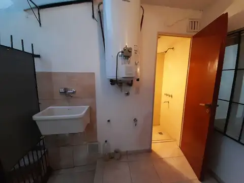 Depto Tipo Casa en Alquiler en Villa Adelina, $ 800.000