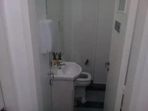 PISO UNICO 250M2 CUB APTO COMERCIAL O VIVIENDA