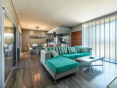 Casa en Alquiler al Norte