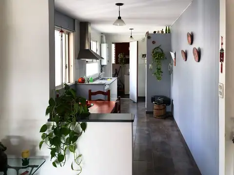 Departamento 4 ambientes con 2 baños