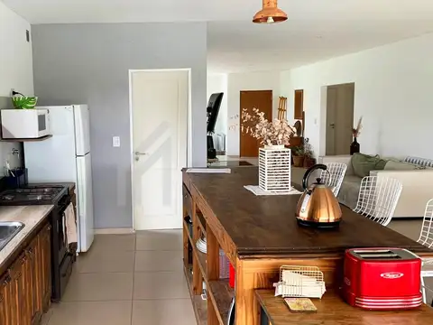 Casa en Alquiler con 1 cochera