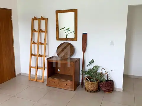 Casa en Alquiler en El Canton, USD 1.800