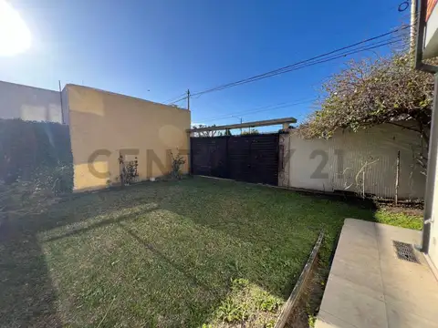 Casa en Venta en Manuel B Gonnet, USD 147.000