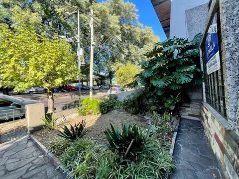 Depto Tipo Casa en Venta en Barrio Parque, USD 130.000