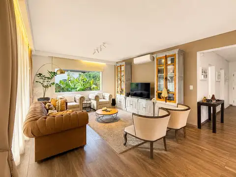 Casa en Venta al Este