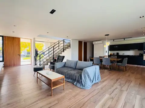 Casa en Venta en Puertos - Barrio Vistas, USD 318.000