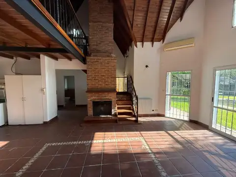 Casa en Venta en Montecarlo, USD 217.000