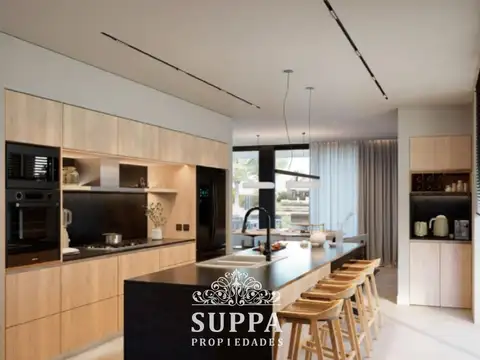 Casa en Venta al Este