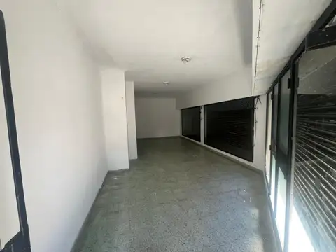 Local en Alquiler en La Plata, $ 390.000
